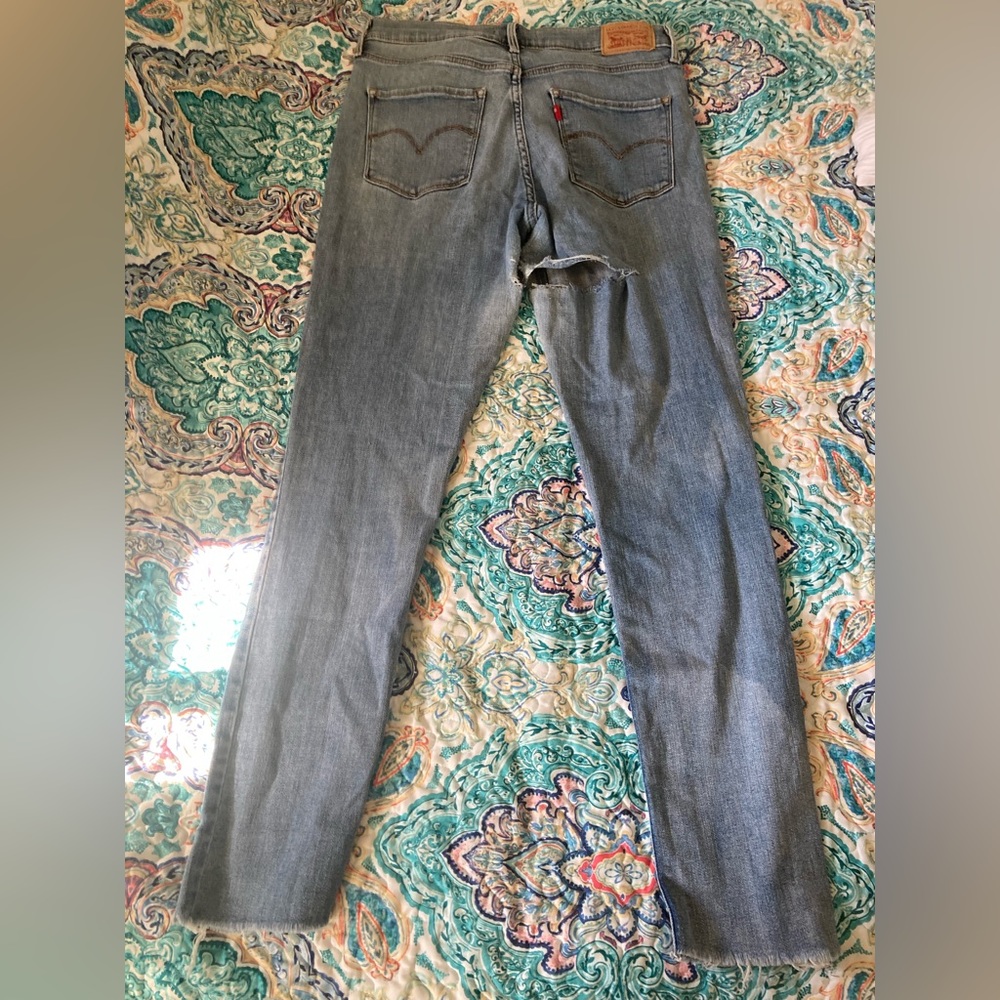 Skinny - Picture 2 of 3